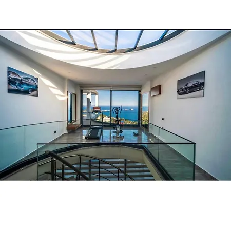 11 Kişilik Lüx Villa