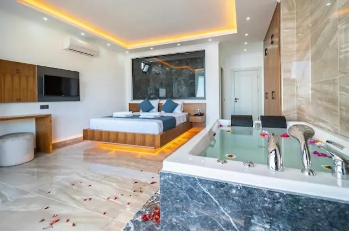 11 Kisilik Luex Saribelen Adasi