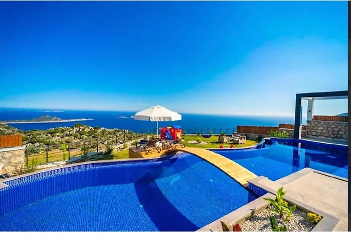 Villa 11 Kisilik Luex *